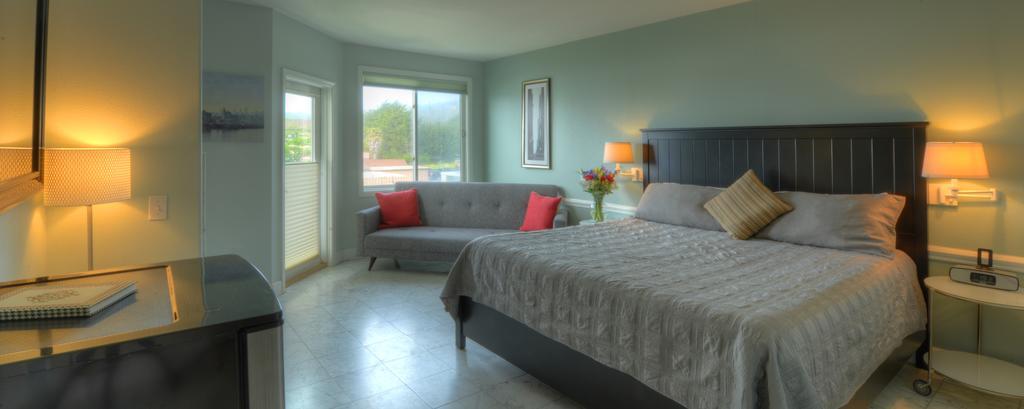The Oceanfront Stay On Miramarbeach Hmb El Granada Экстерьер фото