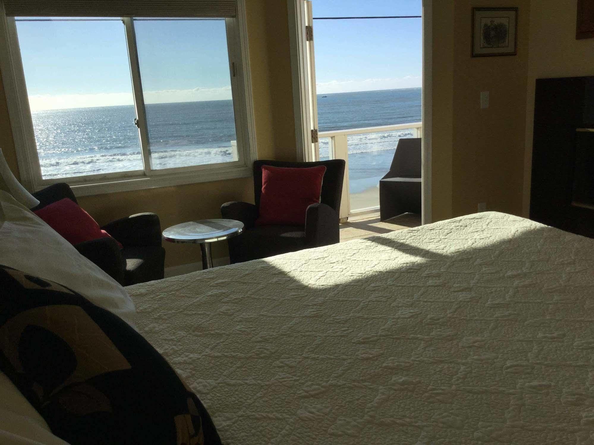 The Oceanfront Stay On Miramarbeach Hmb El Granada Экстерьер фото